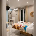Experience Center 3*