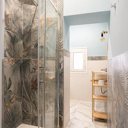 Experience Center 3* Napels